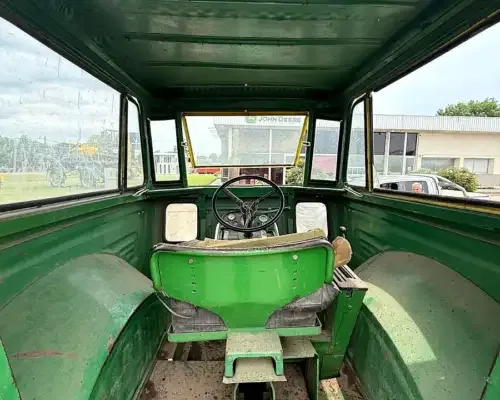 John Deere 3420
