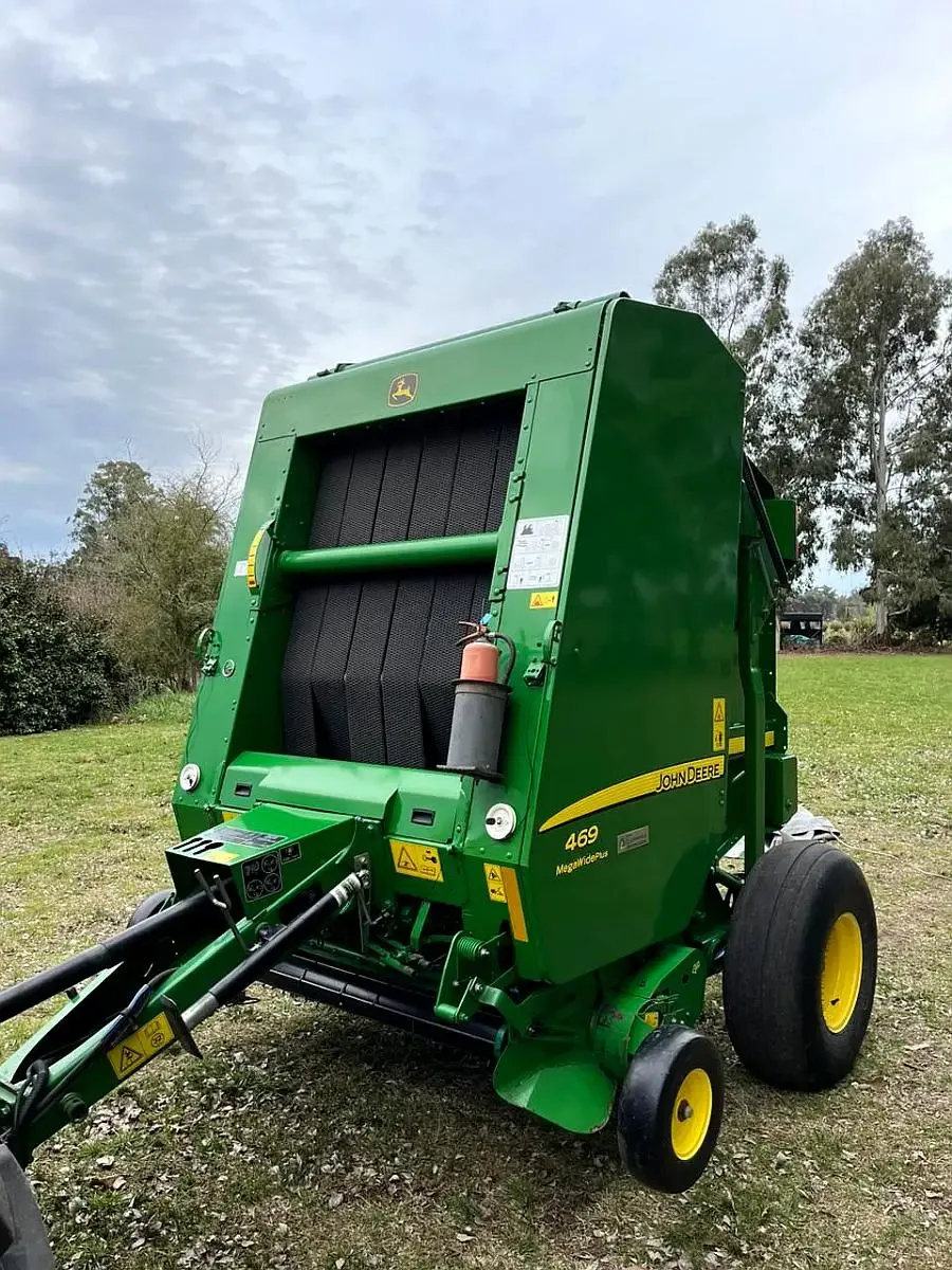 John Deere 469