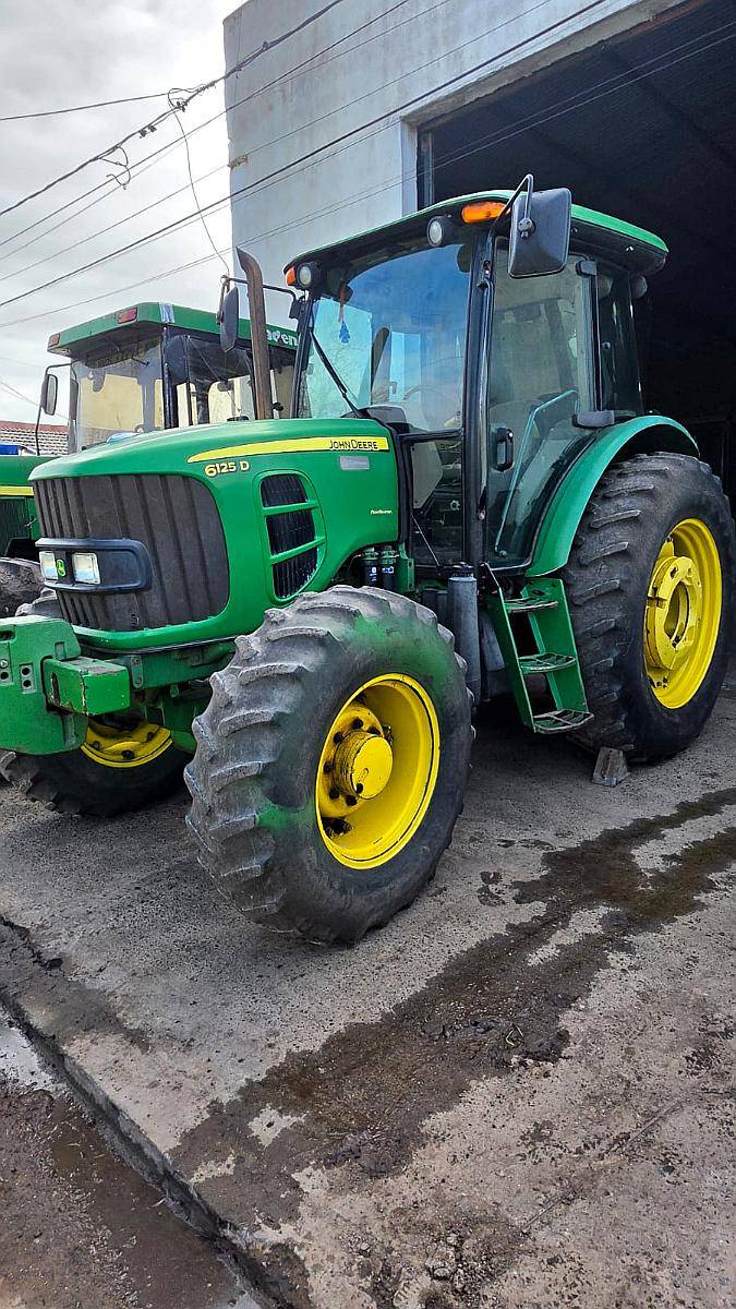 John Deere 6125D