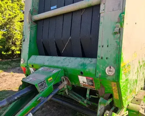 John Deere 568