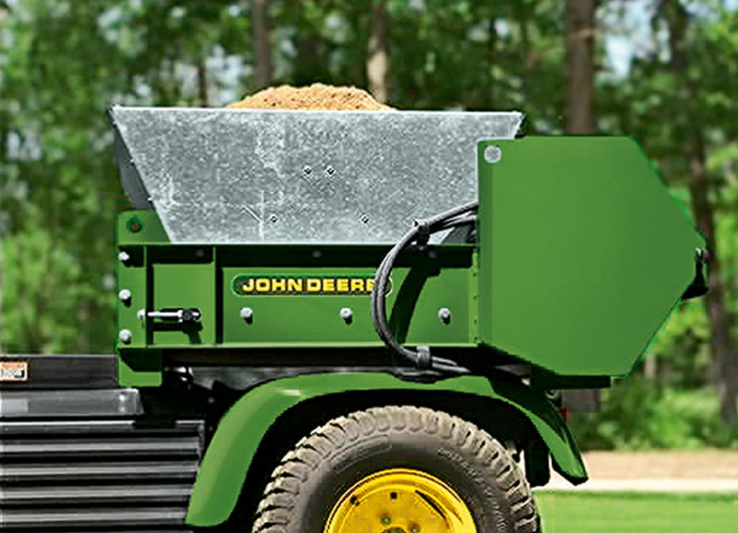 John Deere TD100 Top Dresser