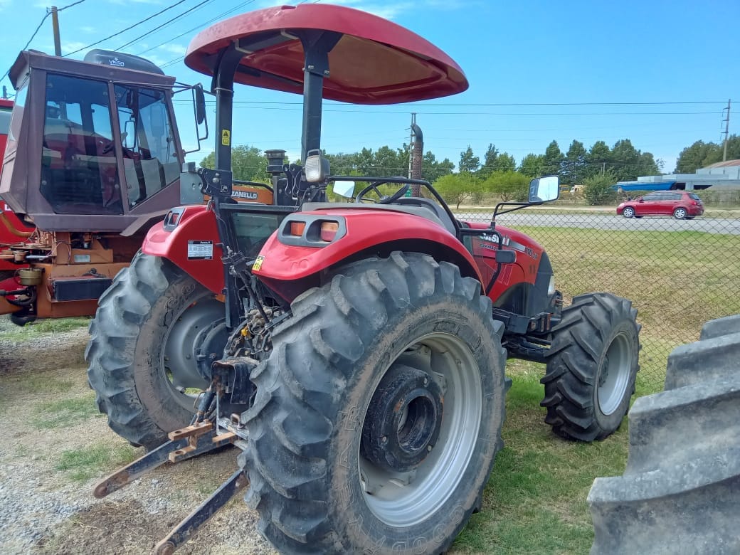 Tractor Case IH Farmall 110JX