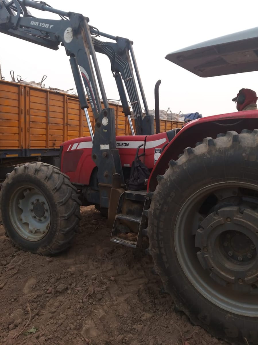 Tractor Massey Ferguson 4299